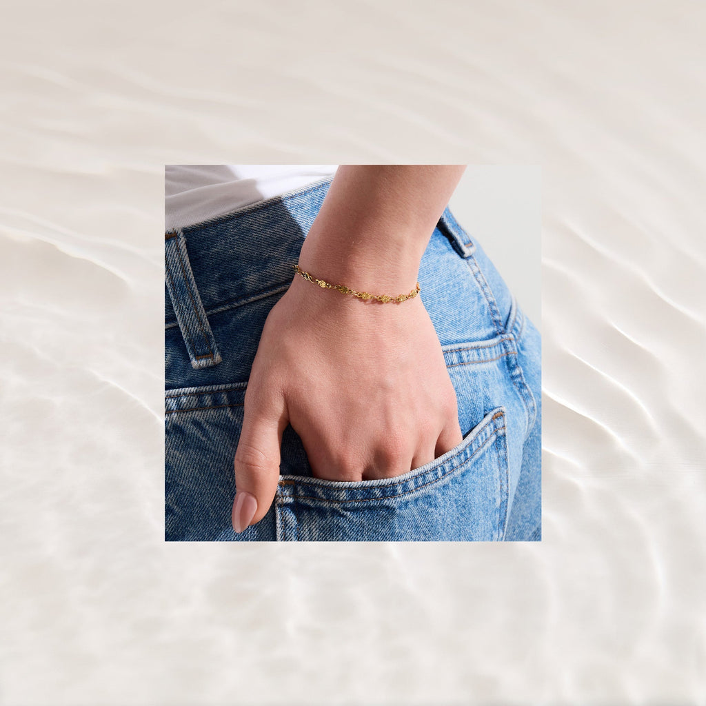 Mini Solar Kiss Bracelet